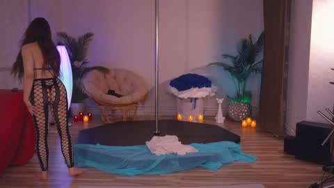 Snapshot of kittycaitlin chatting on February 8, 8:12 pm Katya online show from February 8, 8:12 pm