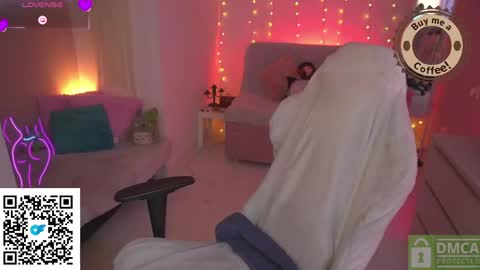Snapshot of kittygrey chatting on June 2, 6:32 pm Samantha Grey online show from June 2, 6:32 pm