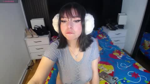 kittyhouse_hs online show from December 4, 2:53 am