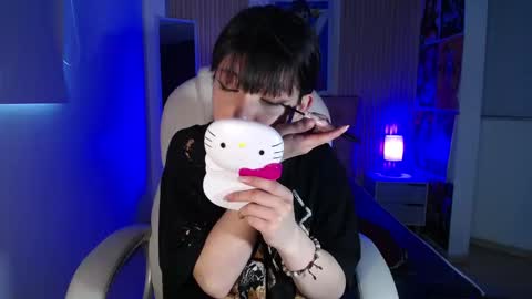 kittyhouse_hs online show from September 18, 9:39 pm