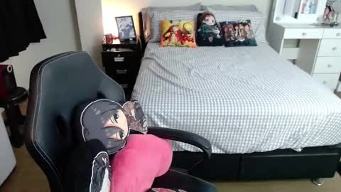 Isabel online show from February 13, 11:37 pm