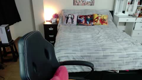 Isabel online show from April 28, 1:26 am