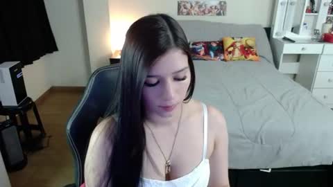 Isabel online show from June 21, 1:52 am