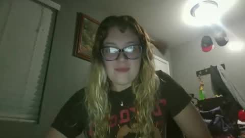 Snapshot of kittykat3535sx chatting on September 28, 3:34 am kittykat3535sx online show from September 28, 3:34 am