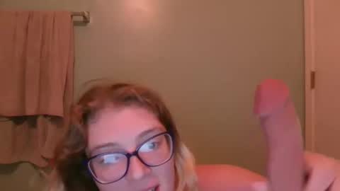 Snapshot of kittykat3535sx chatting on October 5, 5:11 pm kittykat3535sx online show from October 5, 5:11 pm