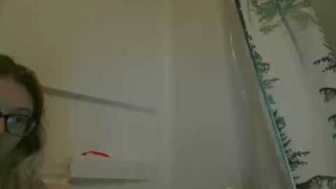 Snapshot of kittykat3535sx chatting on October 13, 1:38 am kittykat3535sx online show from October 13, 1:38 am