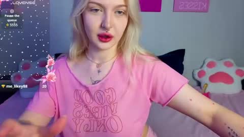 kittykendall online show from August 8, 6:32 pm