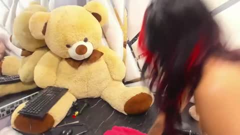 Snapshot of kittylovely__ chatting on January 23, 3:16 am kittylovely online show from January 23, 3:16 am