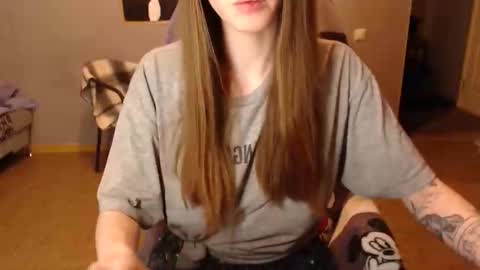 KittyloveMoon online show from April 12, 8:47 pm