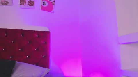 kitty online show from June 26, 6:01 pm