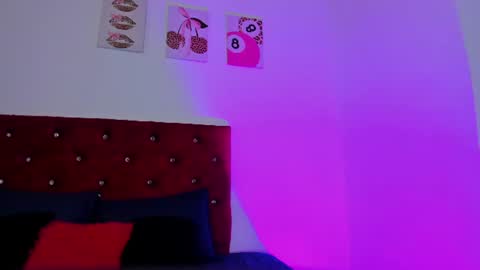 kitty online show from July 11, 5:59 pm