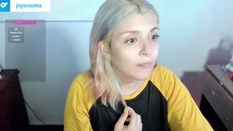 Snapshot of kittytrixy97 chatting on December 10, 3:30 am Kitty Trixy online show from December 10, 3:30 am