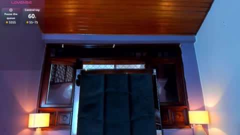 Snapshot of kittyy_babee chatting on November 14, 7:12 pm kitty online show from November 14, 7:12 pm