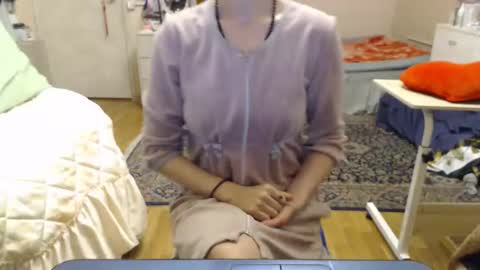 KiuminBerry online show from November 22, 2:27 pm