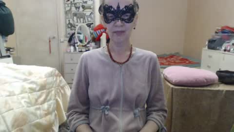 KiuminBerry online show from July 12, 3:03 pm