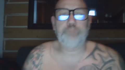 kiwiboy09 online show from April 2, 11:02 pm