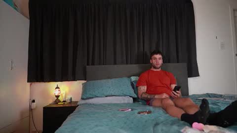 Snapshot of kiwikanga chatting on March 17, 3:33 am KiwiKanga online show from March 17, 3:33 am