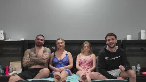 kj bennet online show from February 10, 3:21 am