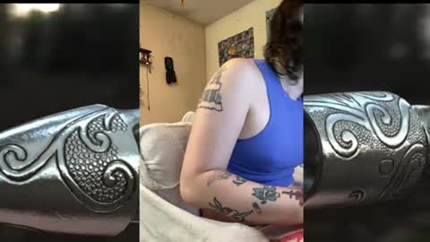 Kelsey viddell online show from October 8, 10:46 am