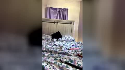 kkrazyy online show from March 25, 4:46 pm