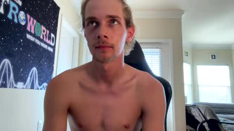 Snapshot of kkyle57 chatting on October 3, 9:23 pm kkyle57 online show from October 3, 9:23 pm