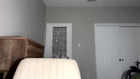 Snapshot of kkyle57 chatting on October 16, 12:39 pm kkyle57 online show from October 16, 12:39 pm