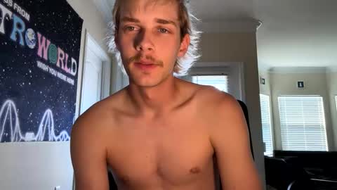 Snapshot of kkyle57 chatting on October 24, 7:32 pm kkyle57 online show from October 24, 7:32 pm