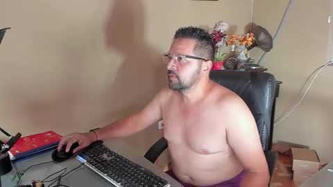 Klarck  online show from October 12, 8:41 pm