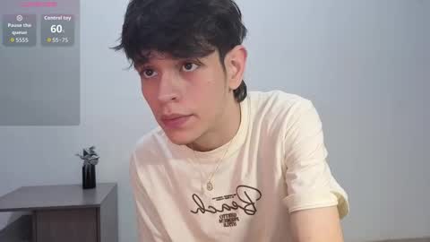 Snapshot of klaus_sunrise chatting on January 8, 12:24 am klaus online show from January 8, 12:24 am