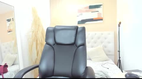 Snapshot of klaus_sunrise_xx chatting on January 31, 10:20 am KLAUS online show from January 31, 10:20 am