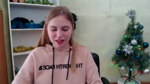 klerkarina online show from December 7, 9:50 am