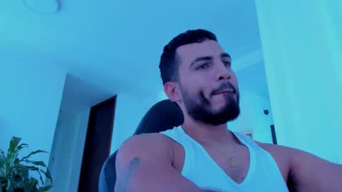 Snapshot of klinsmannwalton chatting on November 2, 9:28 pm klinsmannwalton online show from November 2, 9:28 pm