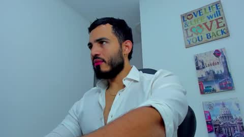 Snapshot of klinsmannwalton chatting on November 19, 12:16 pm klinsmannwalton online show from November 19, 12:16 pm