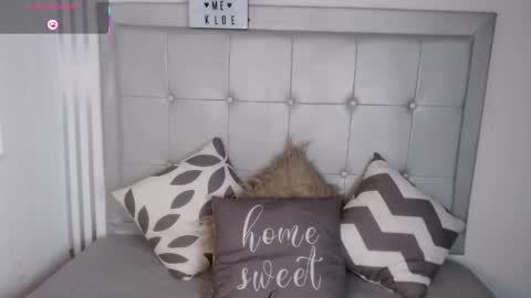 kloe__watson online show from April 23, 10:45 pm