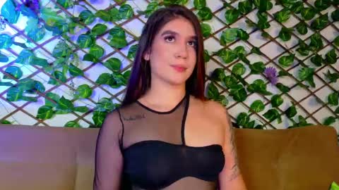Snapshot of kloe_bella chatting on September 28, 1:16 pm kloe_bella online show from September 28, 1:16 pm