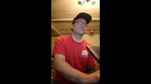 Snapshot of knead4weed chatting on May 13, 9:06 am knead4weed online show from May 13, 9:06 am