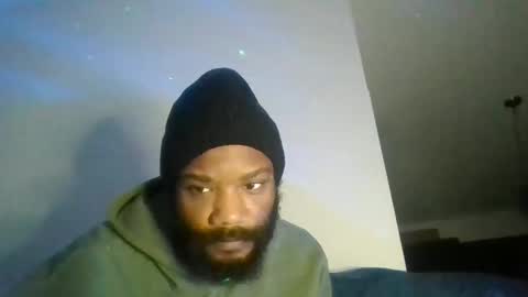 Snapshot of knightcrwler chatting on October 25, 8:33 am knightcrwler online show from October 25, 8:33 am