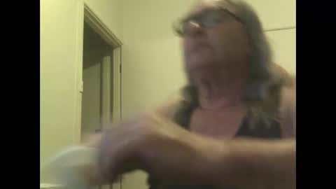 knobout online show from October 13, 8:47 am