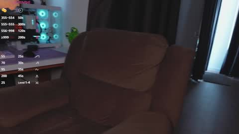 Lisa and Alex  557095200 to make me cum online show from March 21, 8:19 am