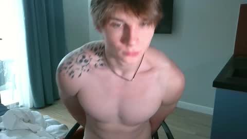 Snapshot of knotsiemens chatting on February 24, 1:53 pm Adam online show from February 24, 1:53 pm