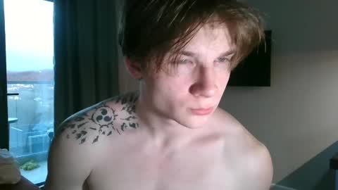 Adam online show from April 3, 3:43 pm