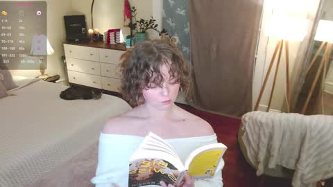 knowlita  online show from December 12, 12:55 pm