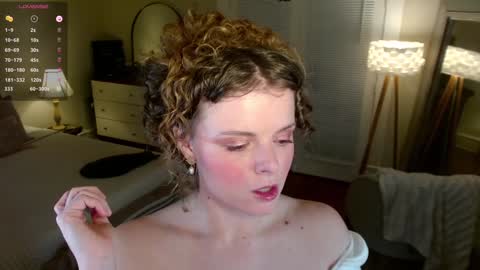 knowlita  online show from December 20, 11:21 am