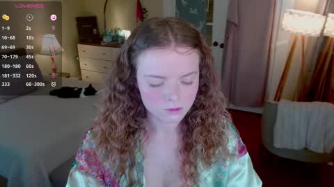 knowlita  online show from February 19, 10:53 pm