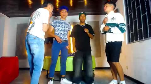 Snapshot of kobayaske chatting on February 8, 2:09 pm kobayaske online show from February 8, 2:09 pm