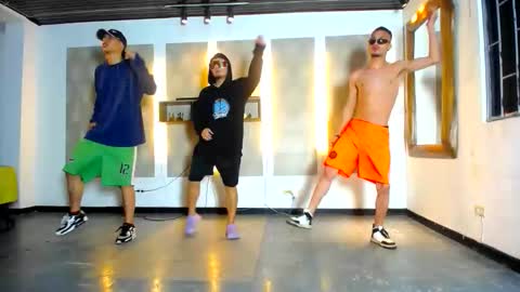 Snapshot of kobayaske chatting on February 11, 2:49 am kobayaske online show from February 11, 2:49 am