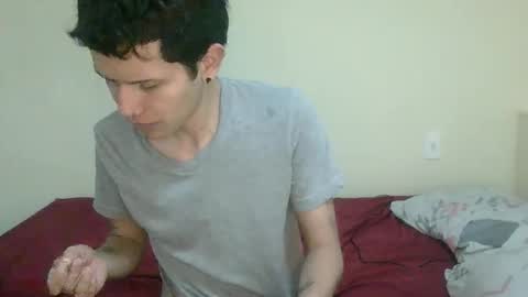 Snapshot of koiseraphin chatting on April 16, 3:18 am Jacob and Victoria online show from April 16, 3:18 am