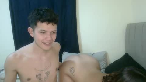 Snapshot of koiseraphin chatting on April 28, 4:17 am Jacob and Victoria online show from April 28, 4:17 am