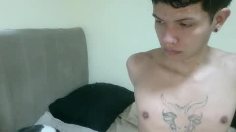 Snapshot of koiseraphin chatting on May 12, 7:11 pm Jacob and Victoria online show from May 12, 7:11 pm