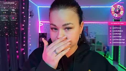 Mia online show from February 14, 12:18 am